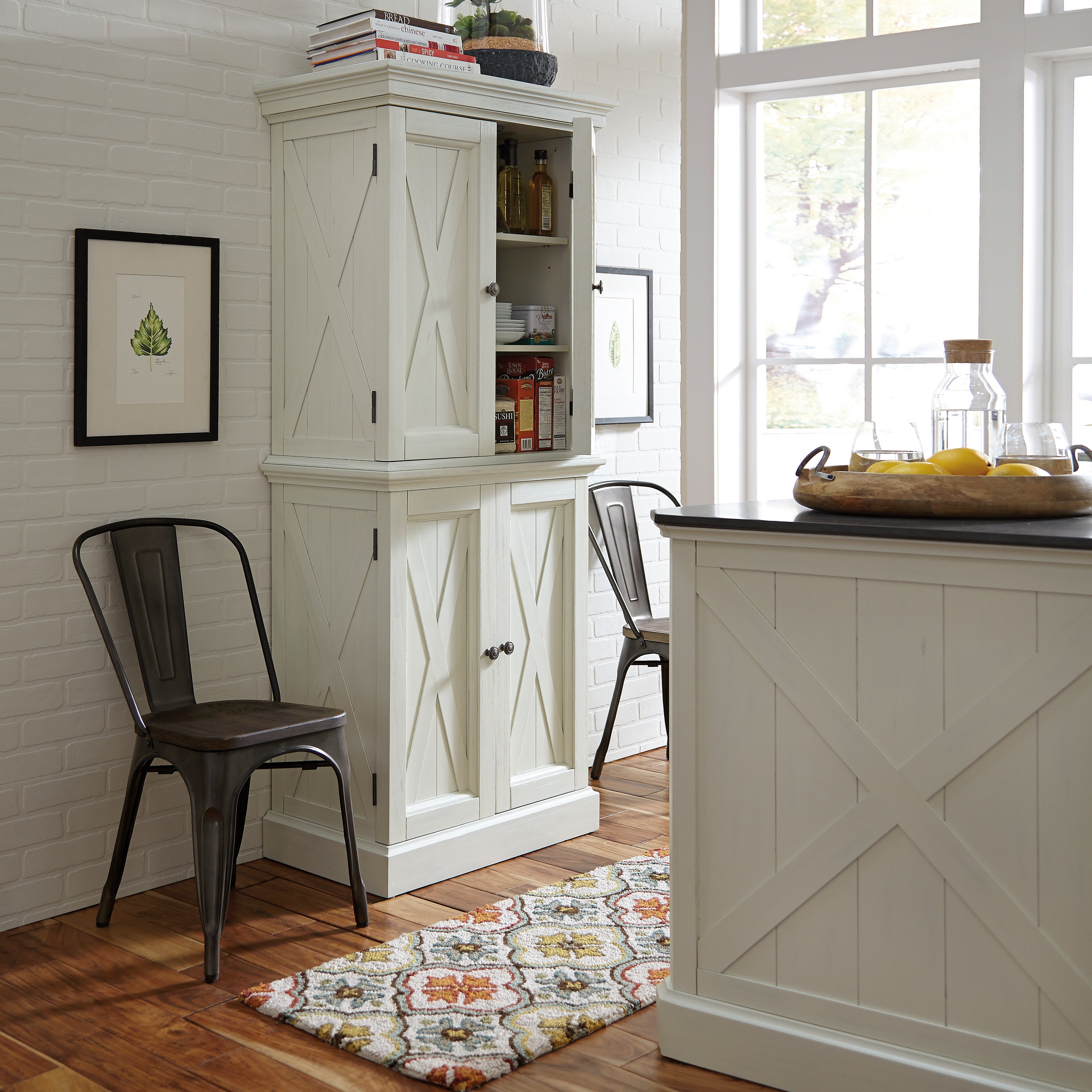 homestyles Seaside Lodge 5523-69 Pantry